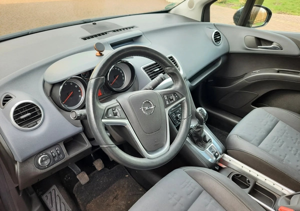 Opel Meriva cena 22900 przebieg: 208000, rok produkcji 2011 z Krośniewice małe 379